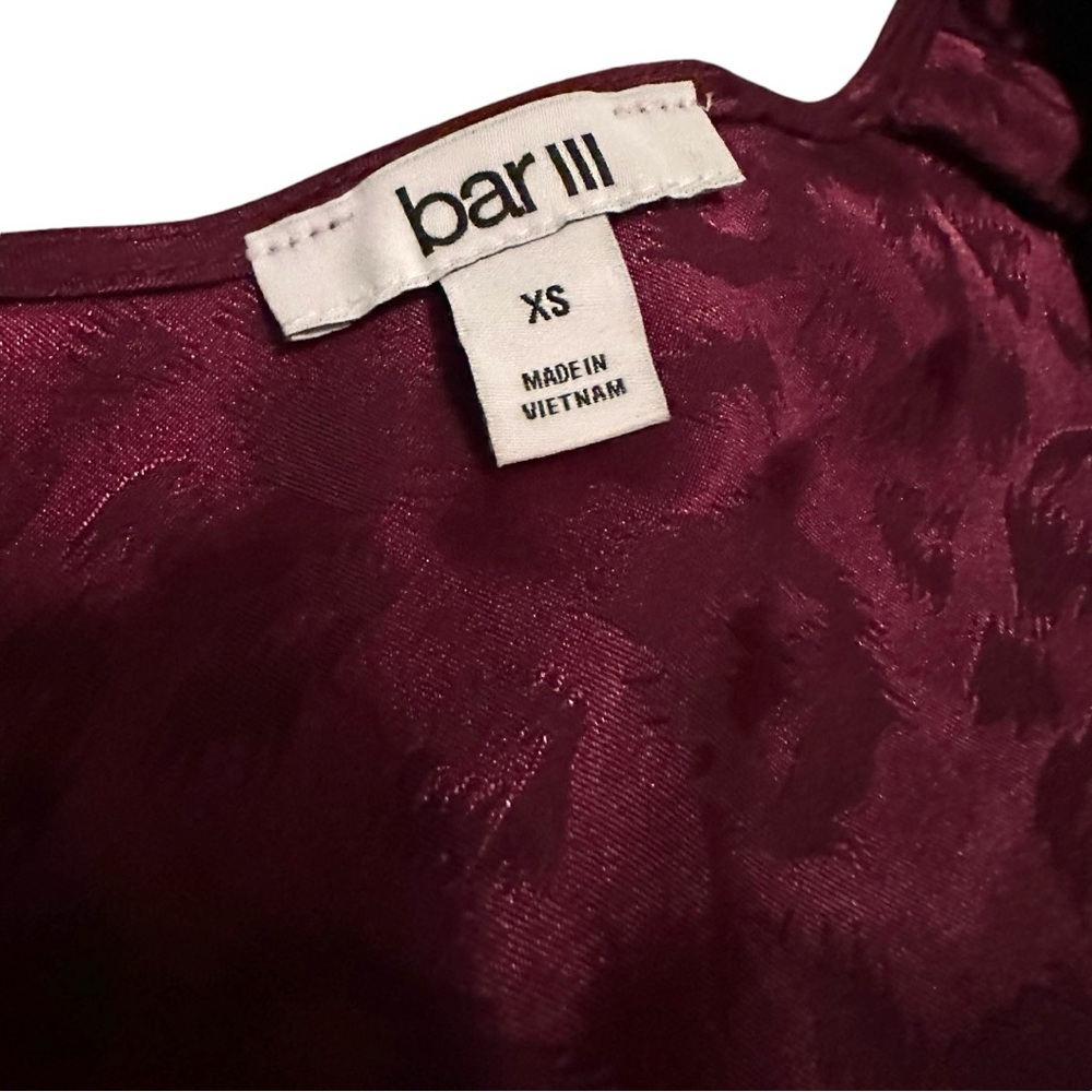 NEW Bar III Plus Size Animal Jacquard Blouse Ruffle Sleeve Size XS Maroon - Picture 6 of 8
